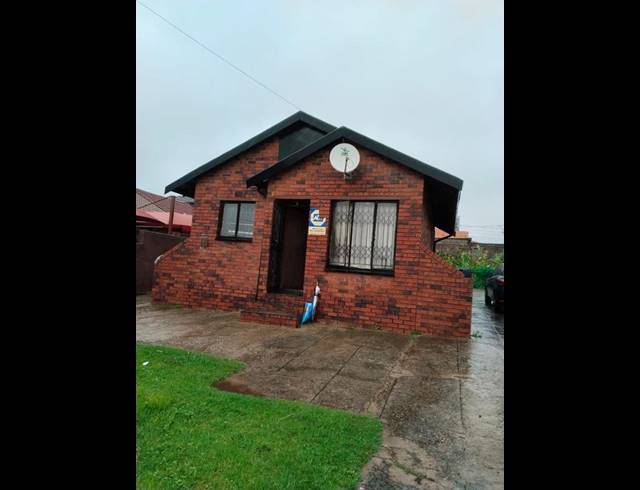 2 BEDROOM HOUSE FOR SALE IN NORKEM PARK